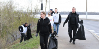 Нижегородские депутаты собрали 60 мешков мусора на Гребном канале - НИА Нижний Новгород