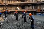 Метростроевцы завершают монтаж плиты для тоннелепроходческих щитов на Горького