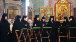 Глава Нижегородской митрополии совершил утренние богослужения в Дивеевском монастыре