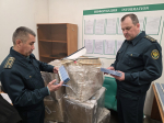 Иностранный гражданин задержан при попытке незаконного вывоза из Казани крупной партии табачных изделий и сильнодействующих веществ
