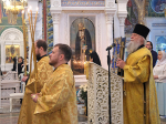 Богослужения в Серафимо-Дивеевском монастыре отмечены архиерейским служением