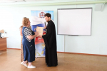 Клирик Воскресенского благочиния Нижегородской епархии поздравил сотрудников Центра социального обслуживания с профессиональным праздником