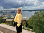 Актриса Ирина Пегова прогулялась в центре Нижнего Новгорода