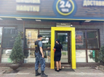 Приставы опечатали павильон общепита в Сормово после выявления нелегальных работников