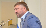 Владислав Атмахов помог добиться благоустройства двора