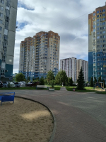 15-летняя девочка выпала из окна многоэтажки в Нижнем Новгороде