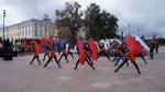 Под звуки праздничных орудий