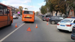 Кроссовер врезался в автобус в Нижнем Новгороде
