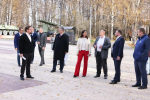 Депутат Гриневич оценила ход благоустройства парка в Богородске - фото 1